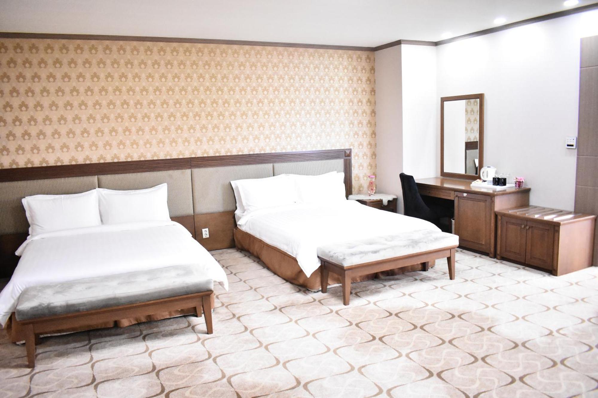 Sunjin Grand Hotel Oulan-Bator Extérieur photo
