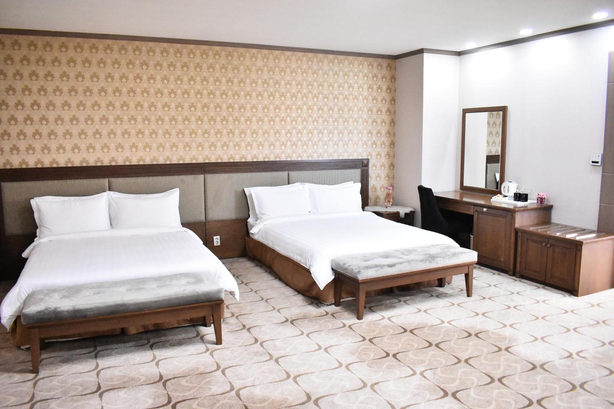 Sunjin Grand Hotel Oulan-Bator Extérieur photo