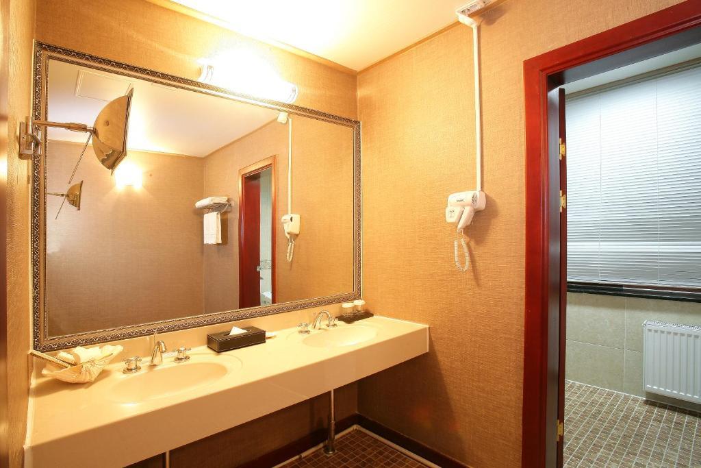 Sunjin Grand Hotel Oulan-Bator Chambre photo