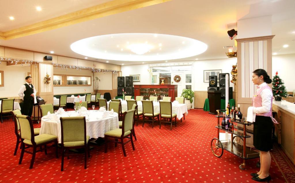Sunjin Grand Hotel Oulan-Bator Extérieur photo