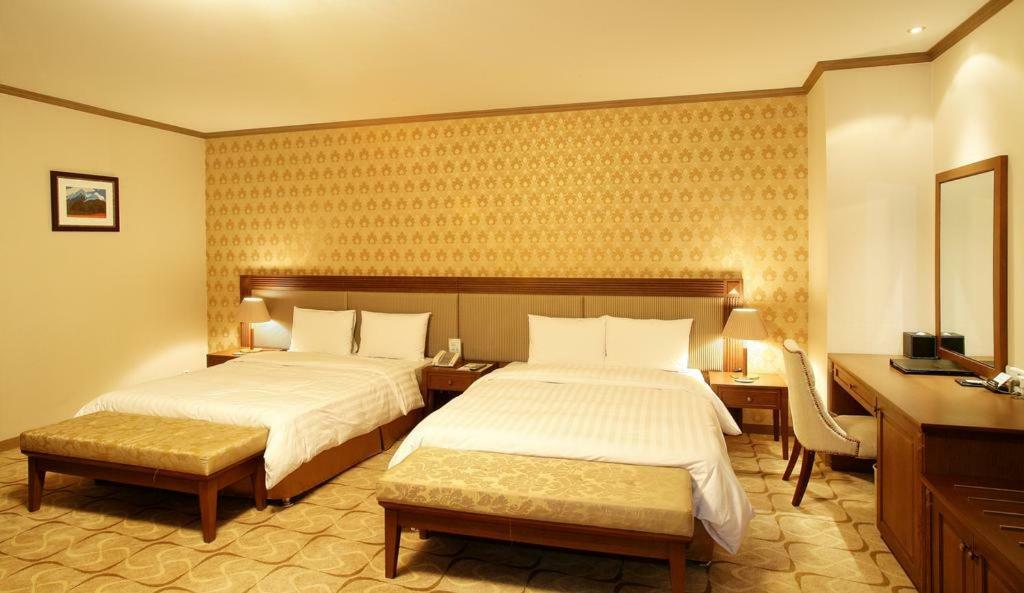 Sunjin Grand Hotel Oulan-Bator Extérieur photo