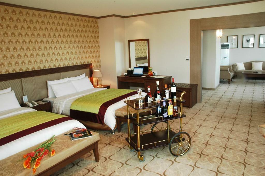 Sunjin Grand Hotel Oulan-Bator Extérieur photo